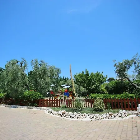 Charming In With Shared Pool - 35 M² Vieste