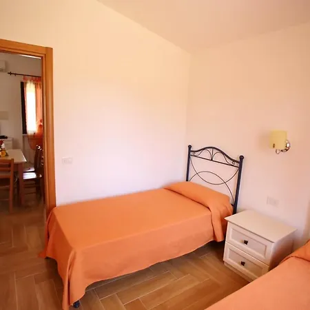 Charming In With Shared Pool - 35 M² Daire