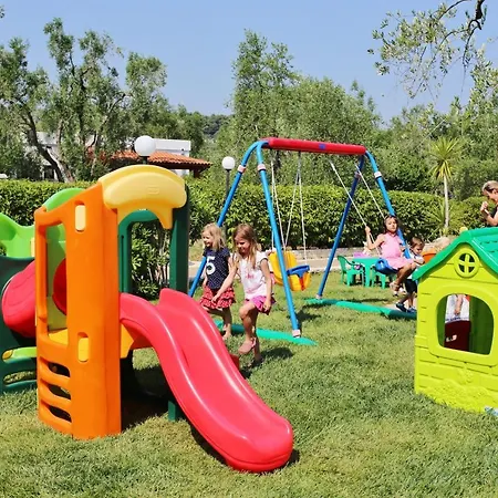 Апартаменты Charming In With Shared Pool - 35 M² Вьесте