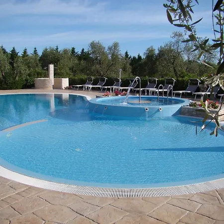 Charming In With Shared Pool - 35 M² Apartman *