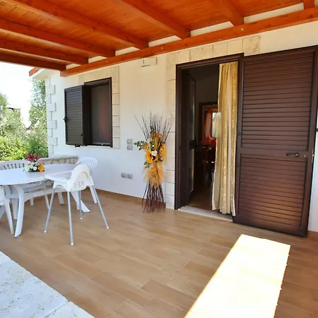 Charming In With Shared Pool - 35 M² * Vieste