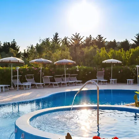 Charming In With Shared Pool - 35 M² 아파트 비에스테