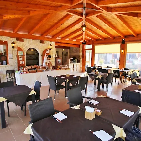 Charming In With Shared Pool - 35 M² *